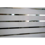Película Decorativa Listra Branca 4,5cm Jateada e 1,0cm Transparente, Horizontal. Privacidade, controle de UV e moderadamente de Luz Visível.