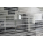 Película Decorativa Listra Prata 0,4cm Jateada e 0,2cm Transparente, Horizontal. Privacidade, controle de UV e moderadamente de Luz Visível.